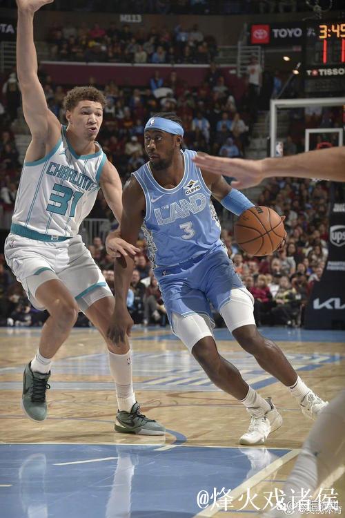 骑士力克黄蜂开季15连胜 火箭狂胜公牛喜迎5连胜